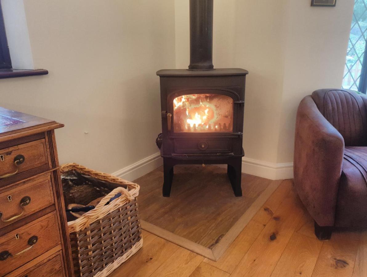 Ashwood Holiday Cottage. 阿什弗德 外观 照片